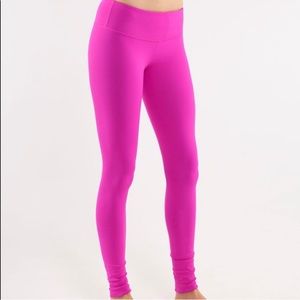 Lululemon reversible pink & black leggings size 4